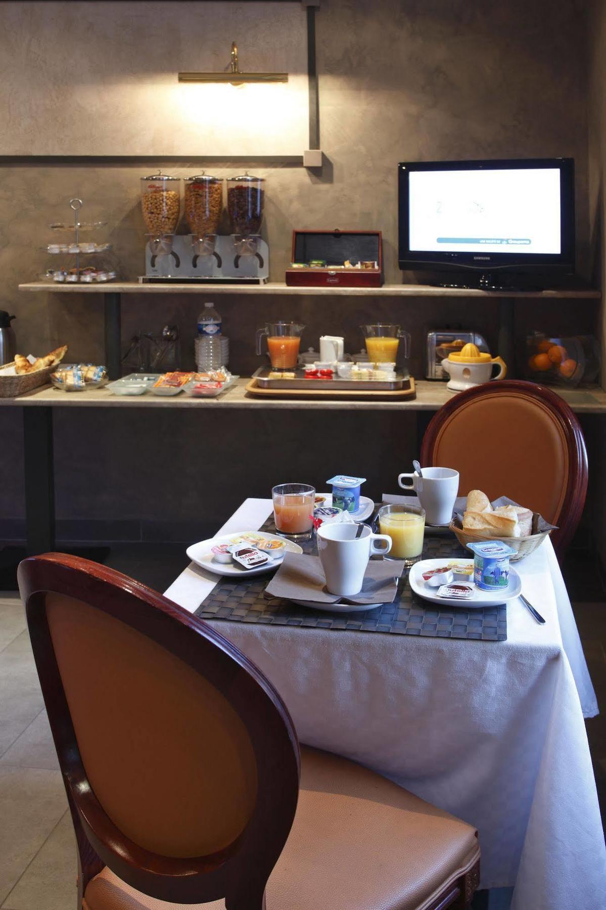 Adonis Vieux Port - Du Palais Hotel Marsiglia