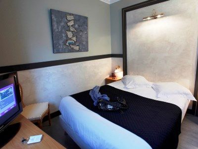Adonis Vieux Port 3* Marseille